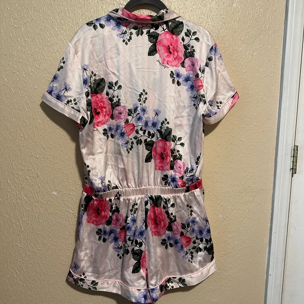 Victoria’s Secret Pajama‎ Romper Size Medium